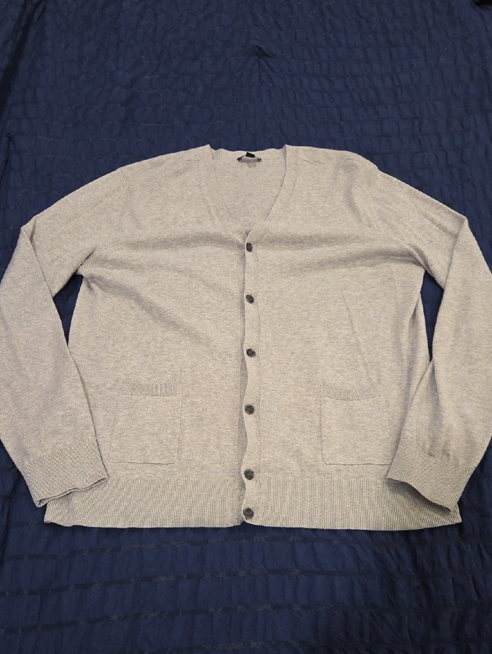Theory Light Gray V-Neck Button Cardigan Size XL!